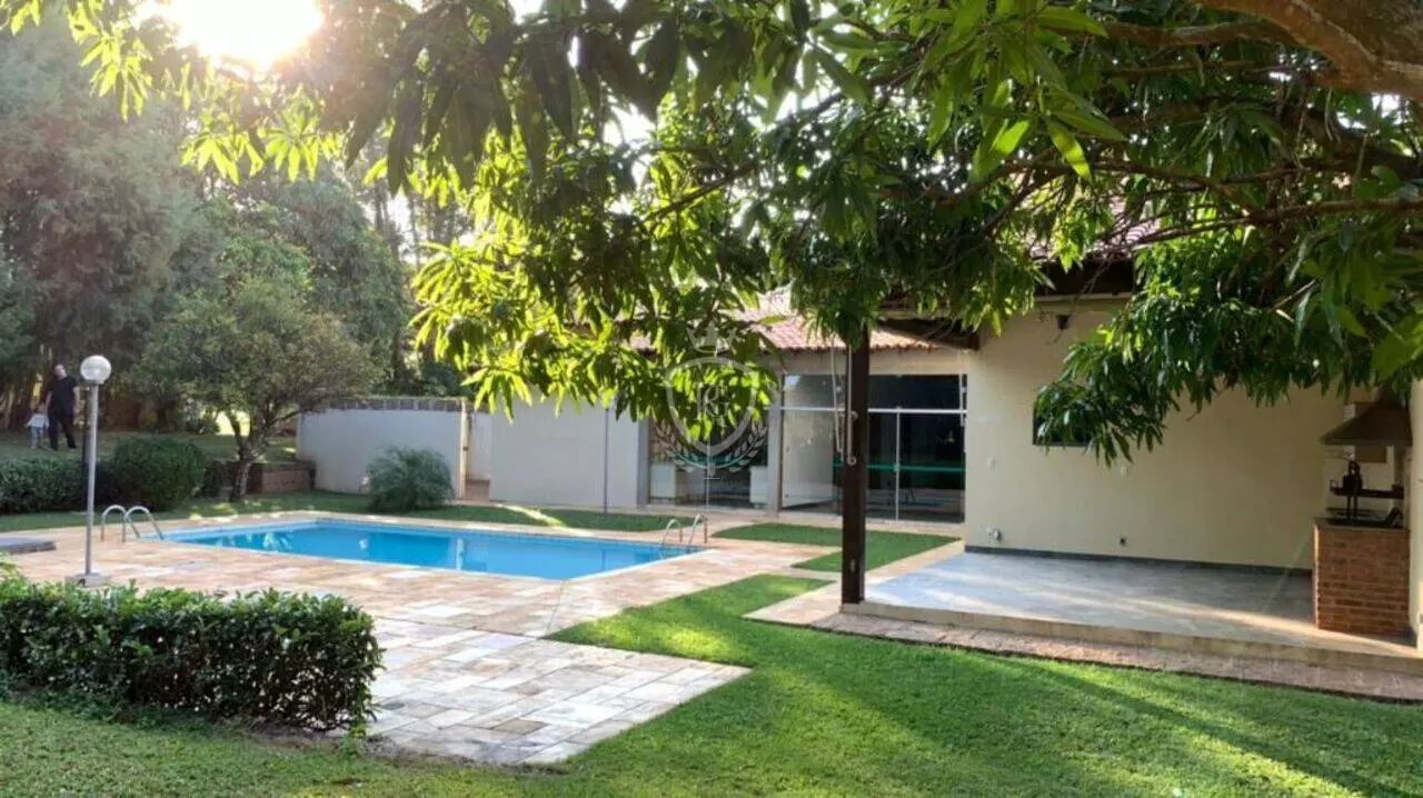 Casa com 2 Suítes à Venda no Condomínio Terras de São José