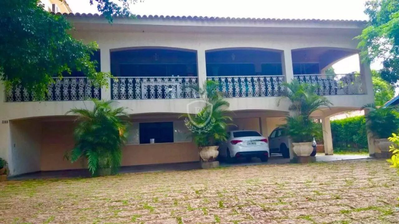 Casa com 3 Suítes à Venda no Condomínio Terras de São José