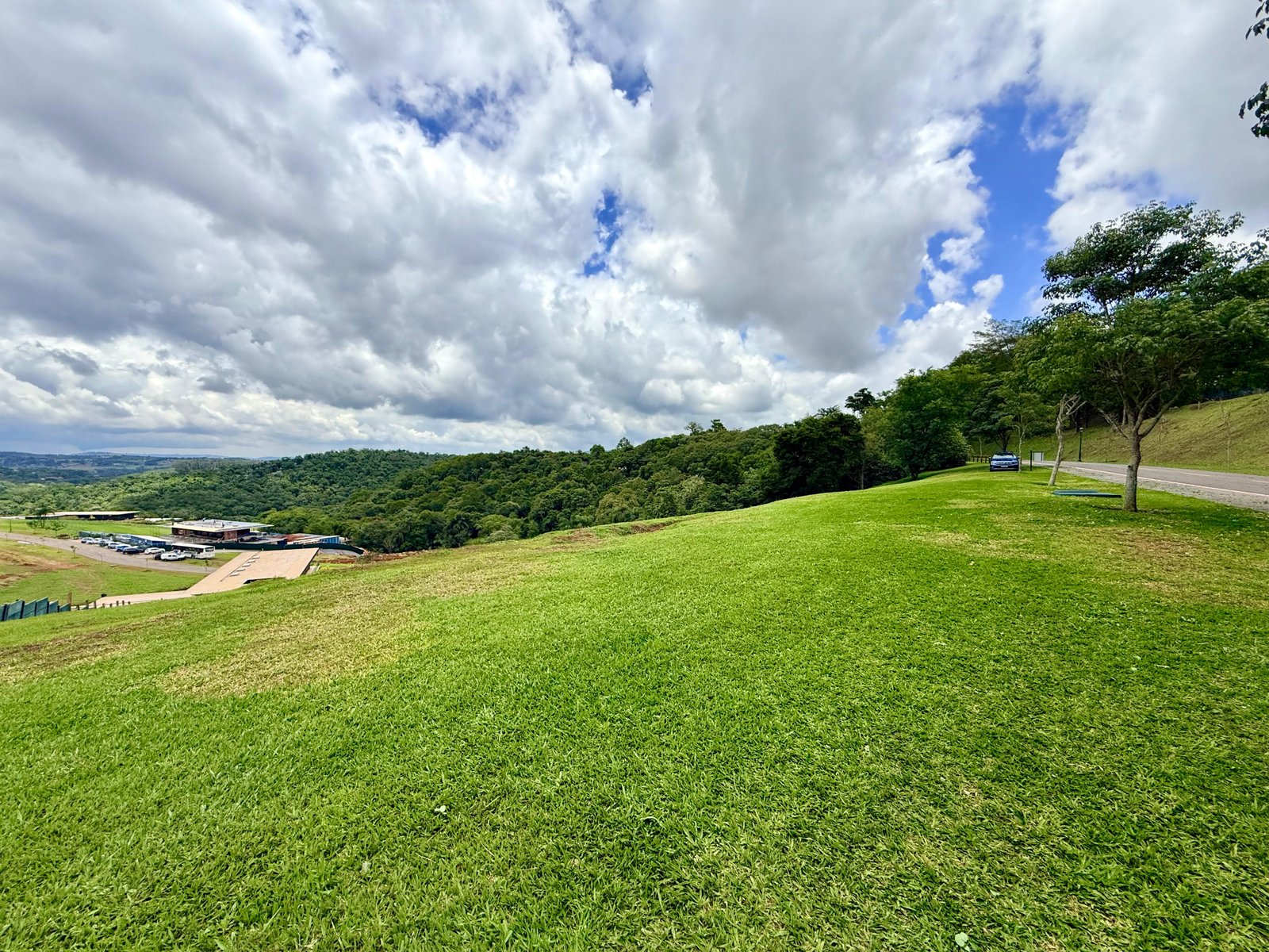 Terreno à venda no Condomínio Quinta da Baroneza 