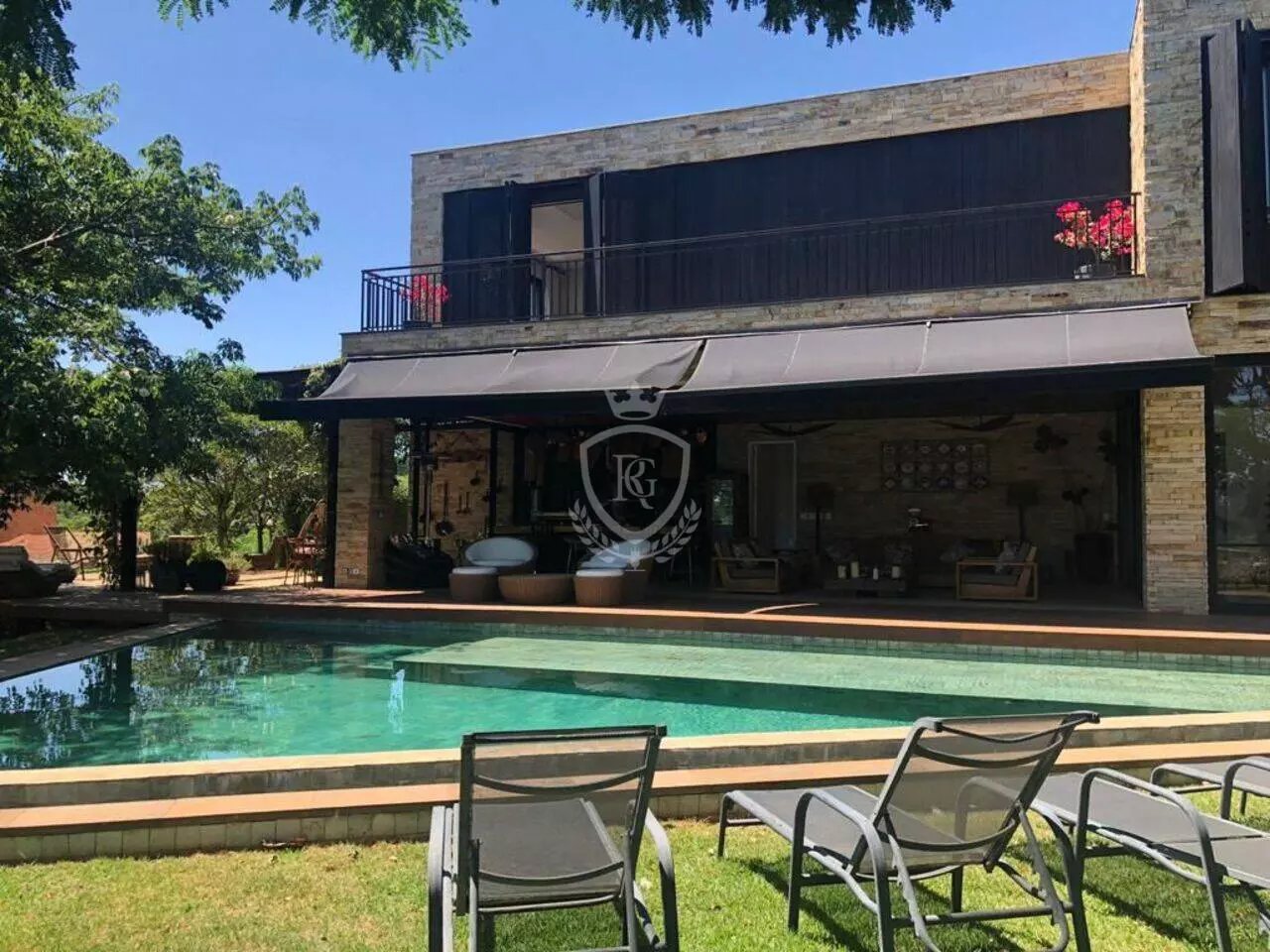 Casa com 5 Suítes à Venda no Condomínio Fazenda Boa Vista