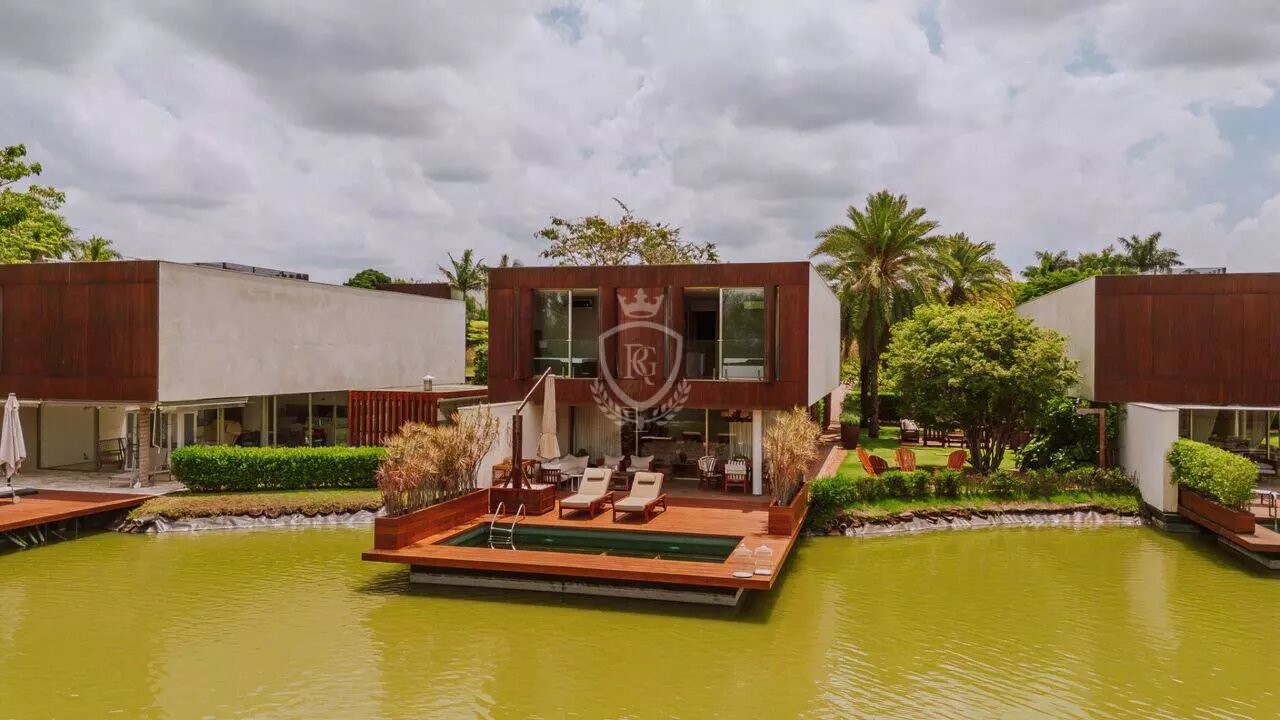 Casa com 4 Suítes à Venda no Condomínio Fazenda Boa Vista