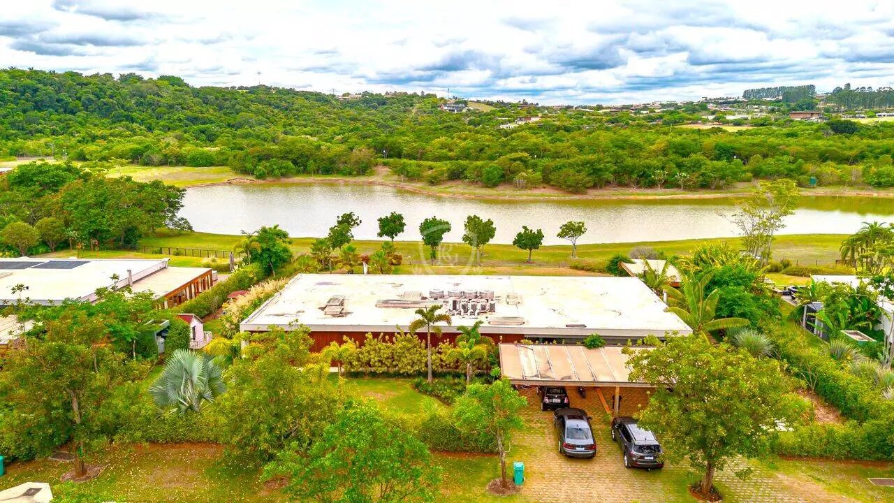 Casa com 5 Suítes à Venda no Condomínio Fazenda Boa Vista