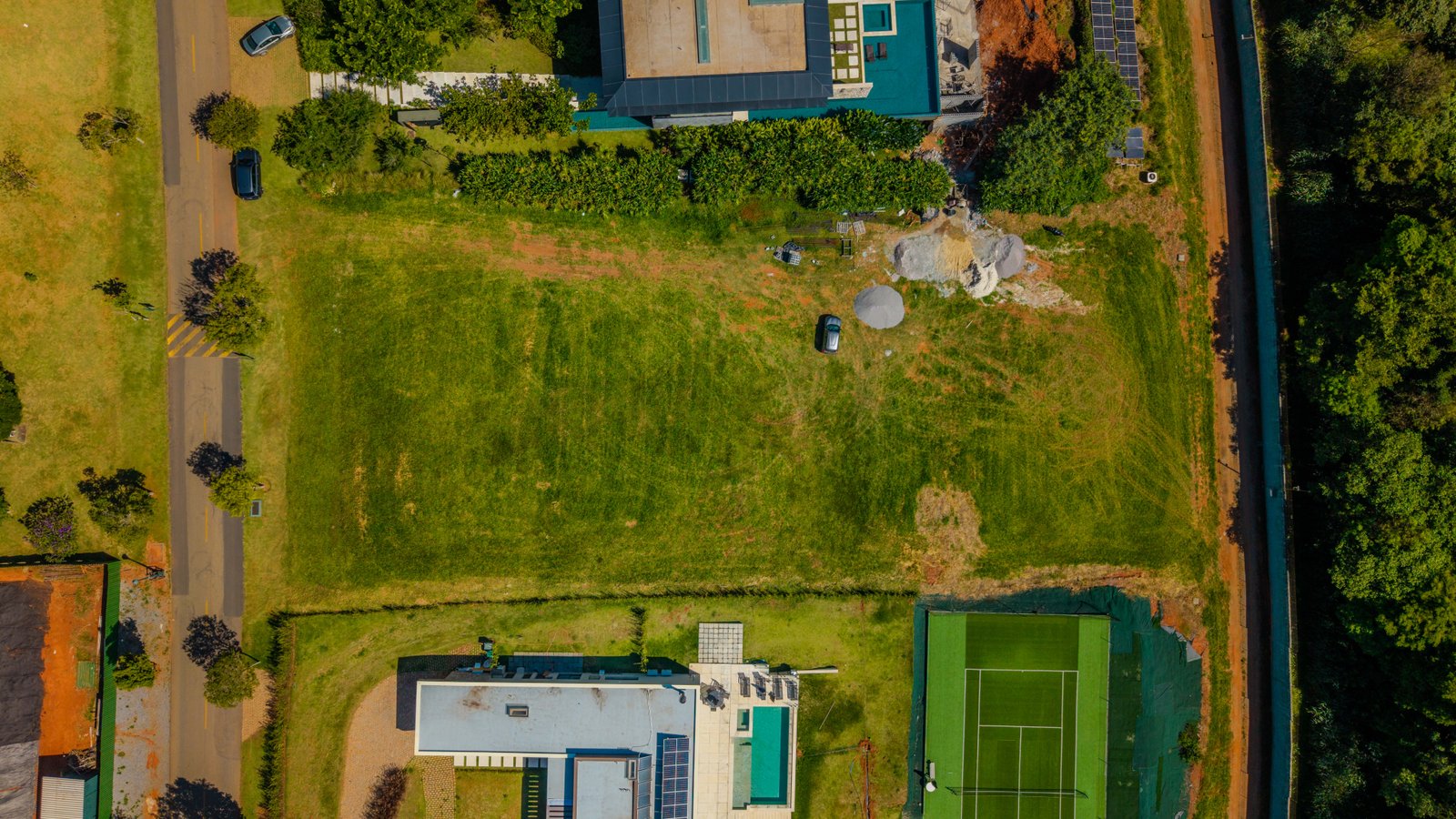 Terreno à venda no Condomínio Quinta da Baroneza