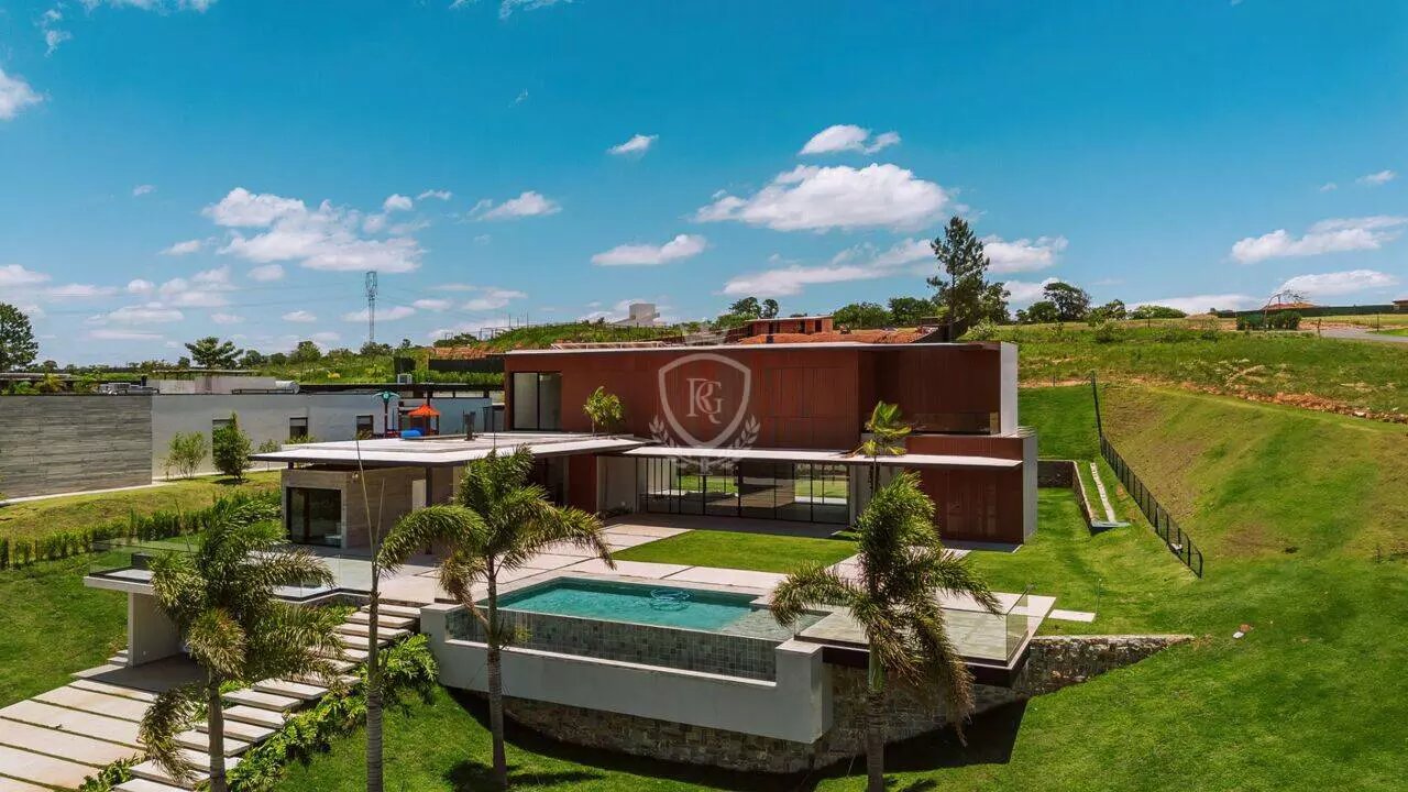 Casa com 5 Suítes à Venda no Condomínio Terras de São José II