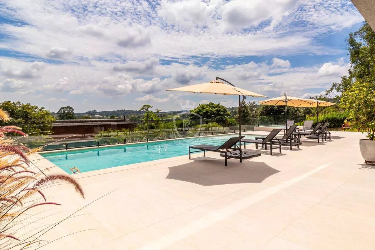 Casa com 6 Suítes à Venda no Condomínio Terras de São José II
