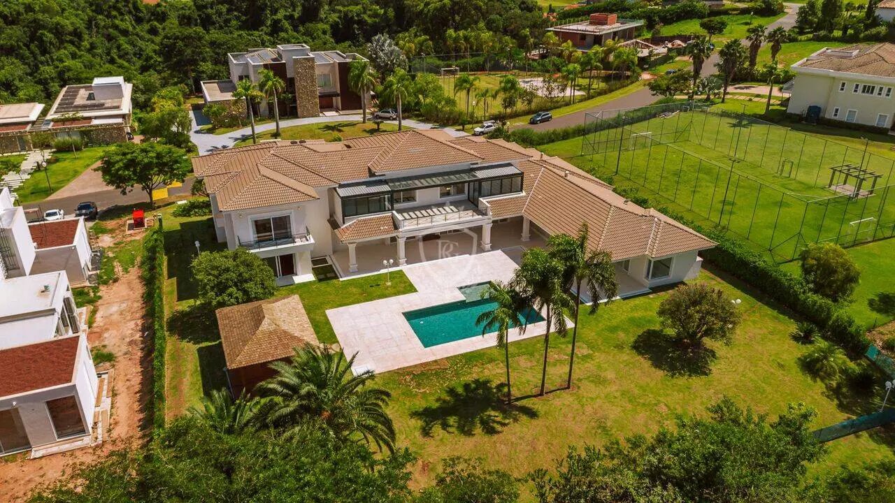 Casa com 3 Suítes à Venda no Condomínio Terras de São José II
