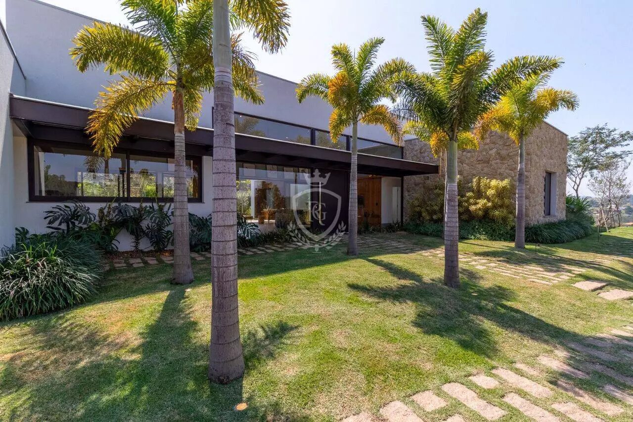 Casa com 5 Suítes à Venda no Condomínio Terras de São José II