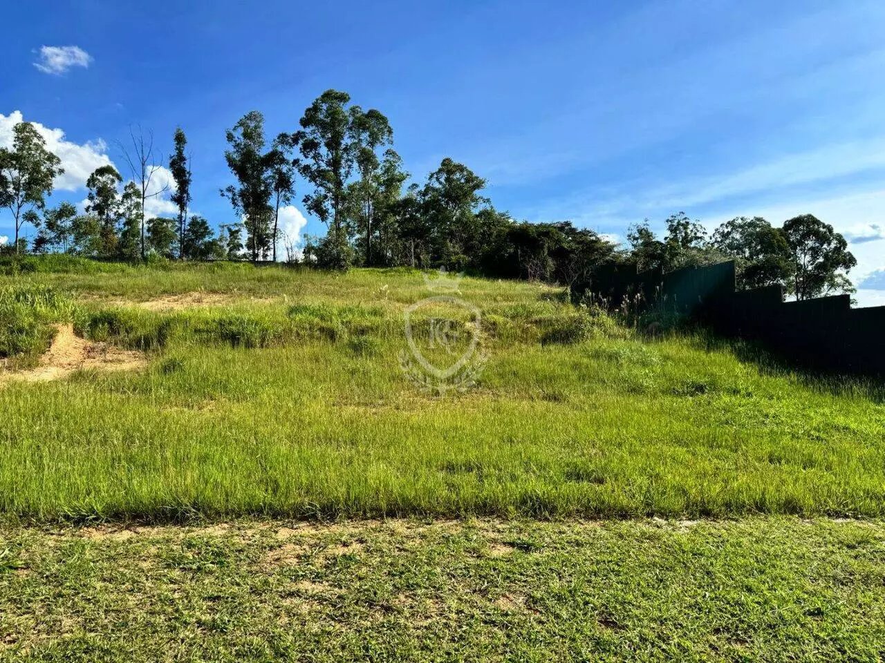 Terreno à Venda no Condomínio Terras de São José II