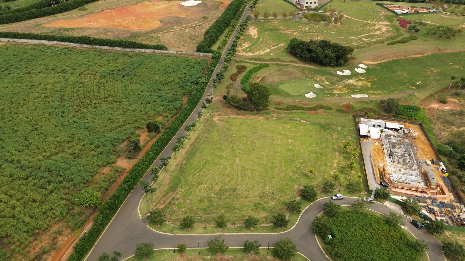 Terreno à venda no Village Porto Feliz