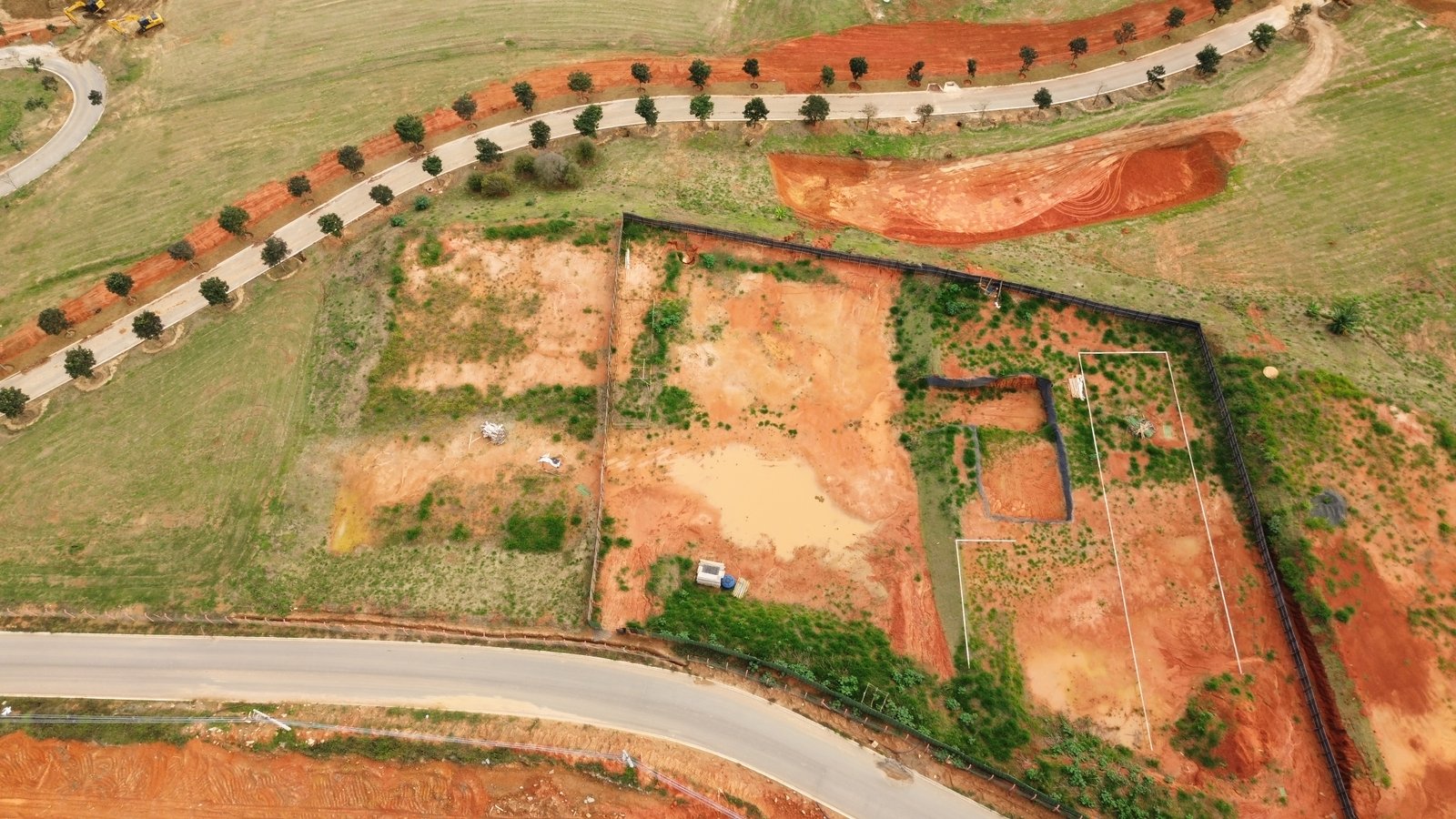 Terreno à venda no Village Porto Feliz