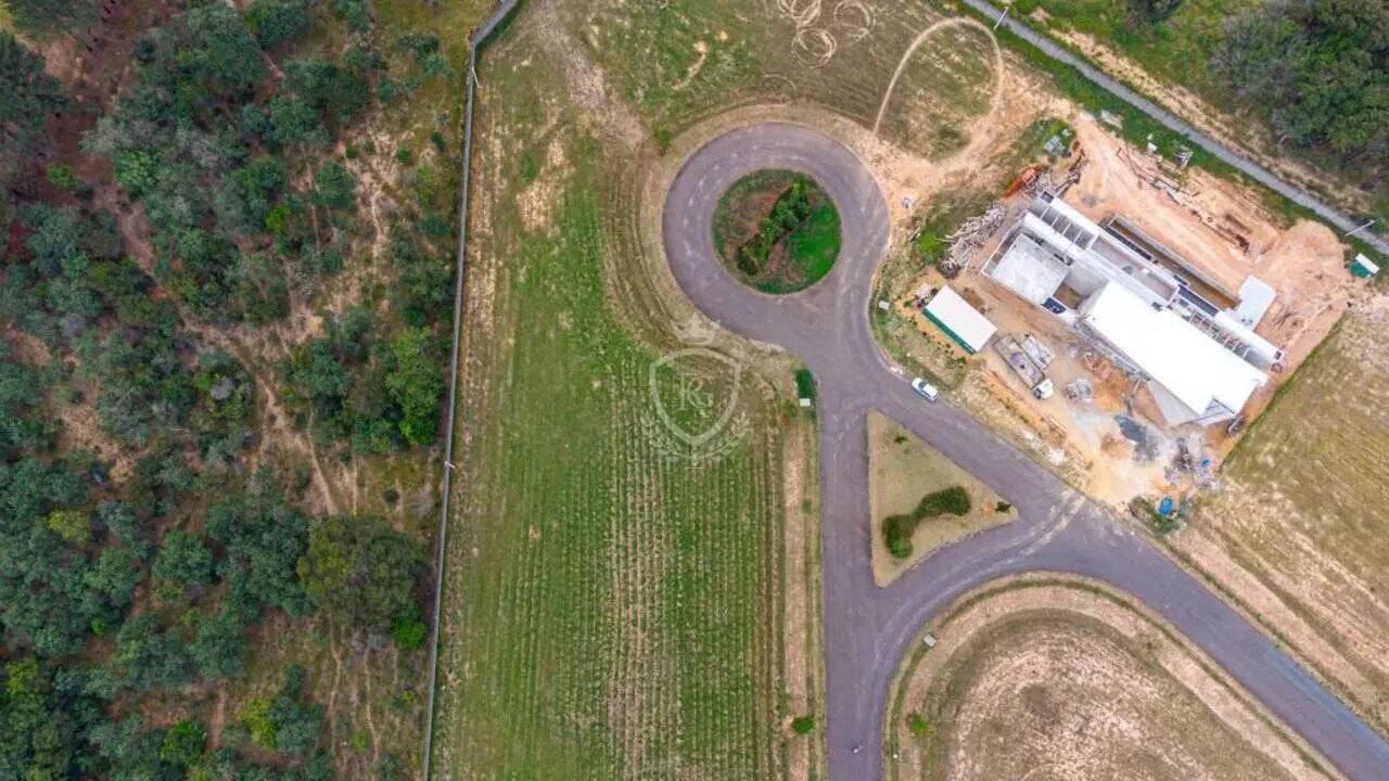 Terreno à Venda no Condomínio Terras de São José II